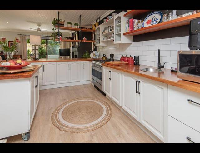 3 BEDROOM HOUSE FOR SALE IN VOELKLIP